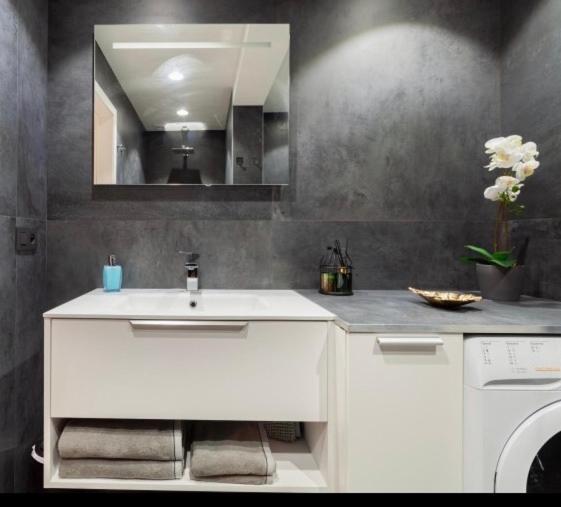 Cozy Apartment In ブリュッセル エクステリア 写真